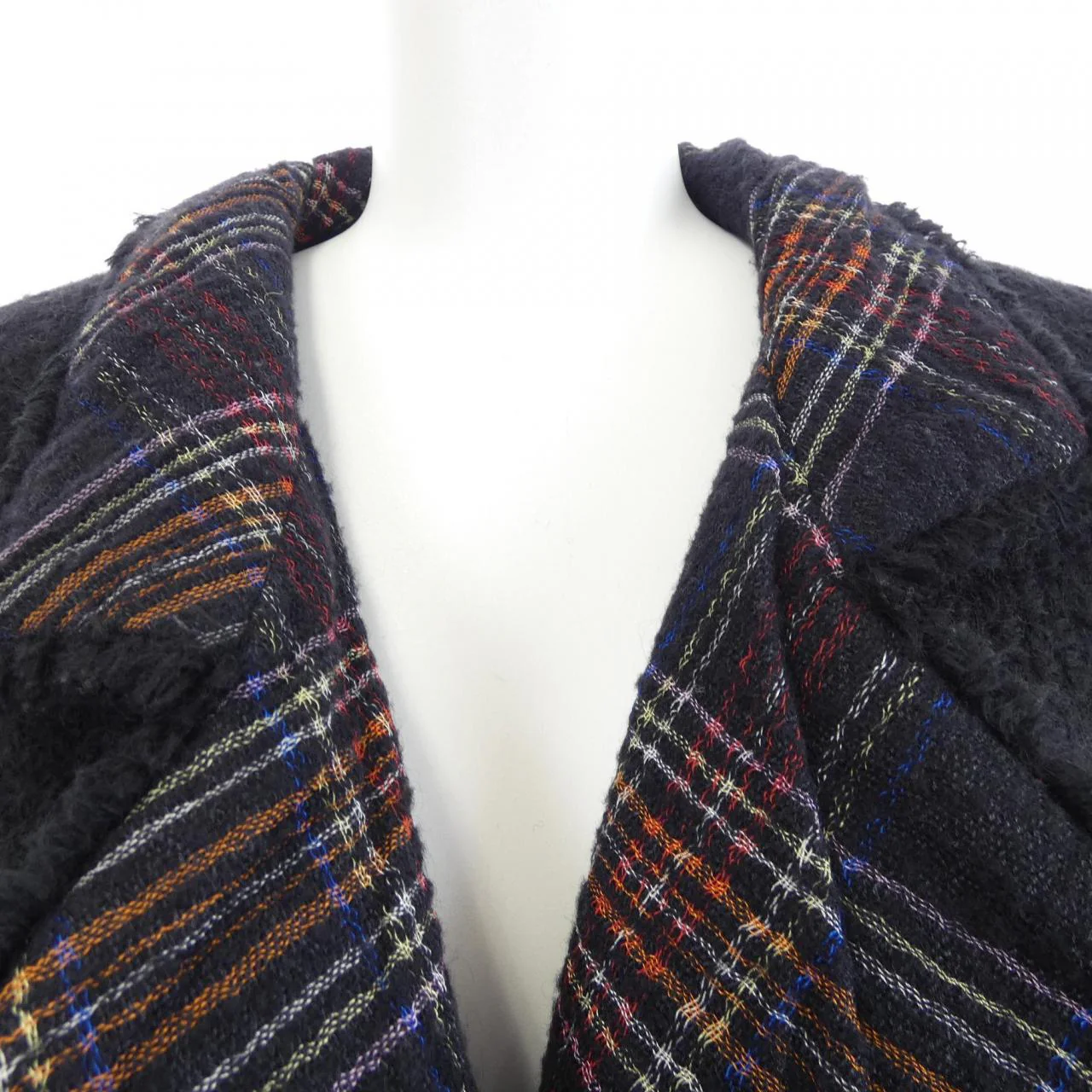 Chanel Cashmere Blend Jacket - Image 5