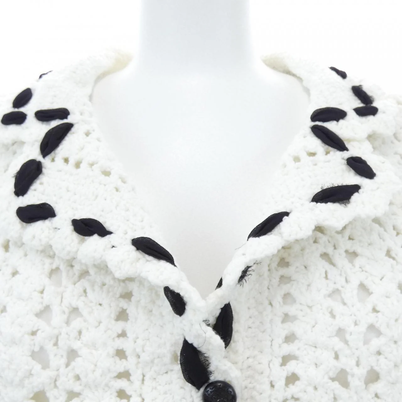 Chanel Knit Cardigan - Image 5