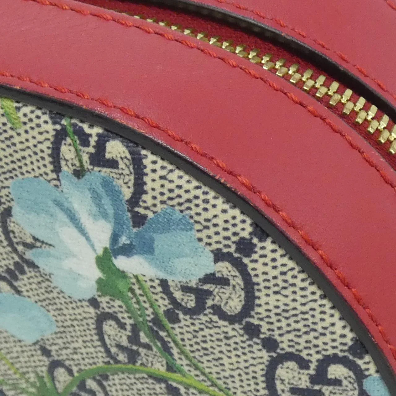 Gucci GG Blooms GG Supreme Canvas Shoulder Bag - Image 4