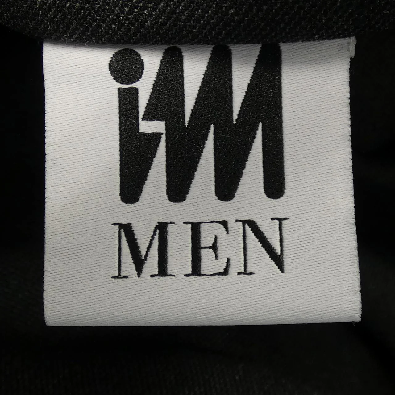 IM MEN ISSEY MIYAKE Top - Image 4