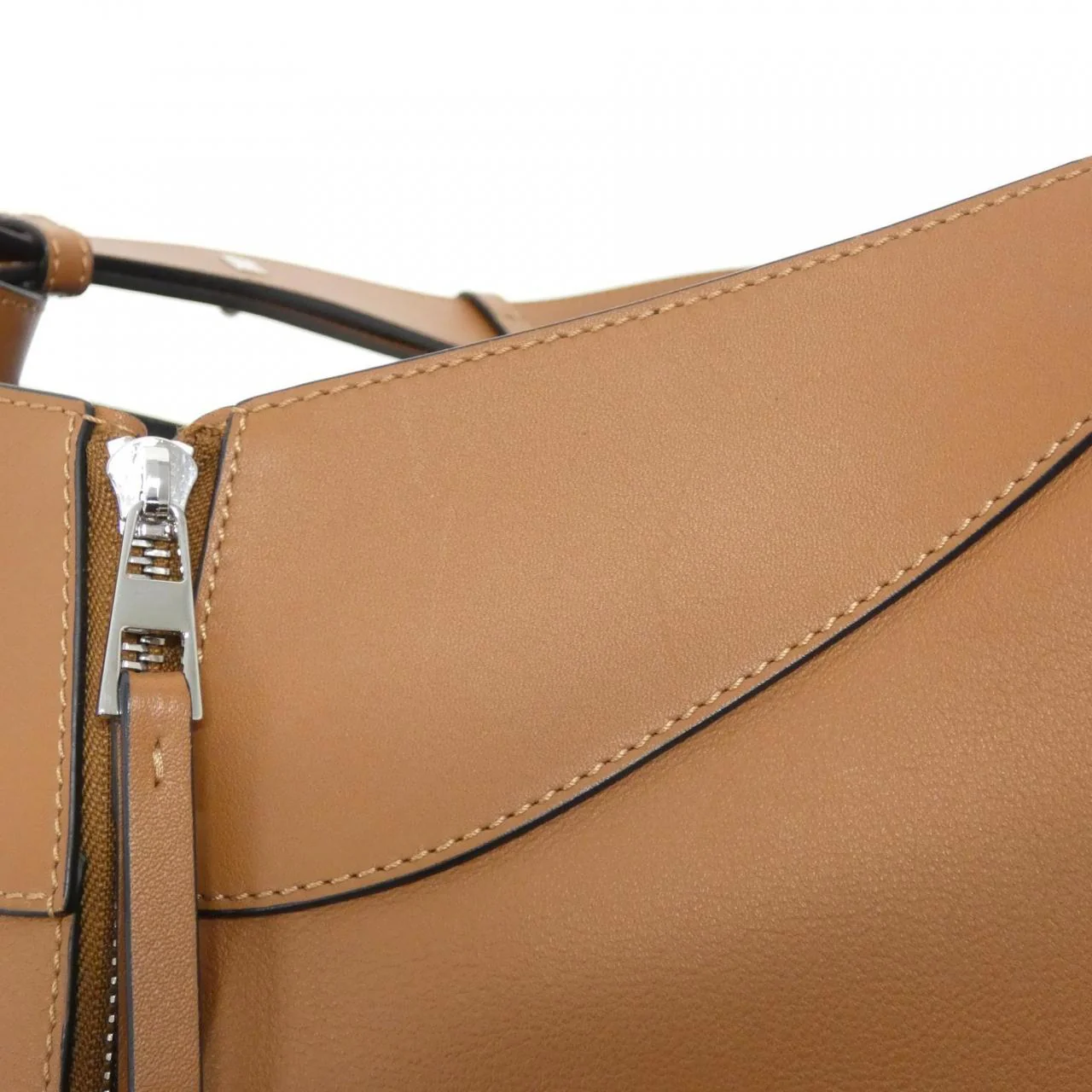 Loewe Hammock Small Calf Shoulder Bag - Image 5