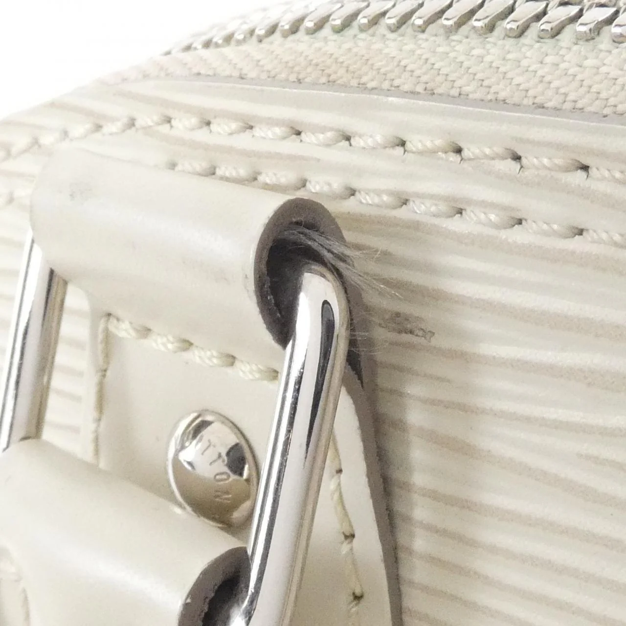 Louis Vuitton Alma BB Epi Bag - Image 7