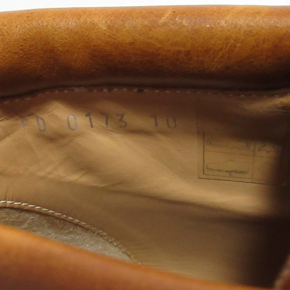 Louis Vuitton Leather Chukka Boots - Image 9