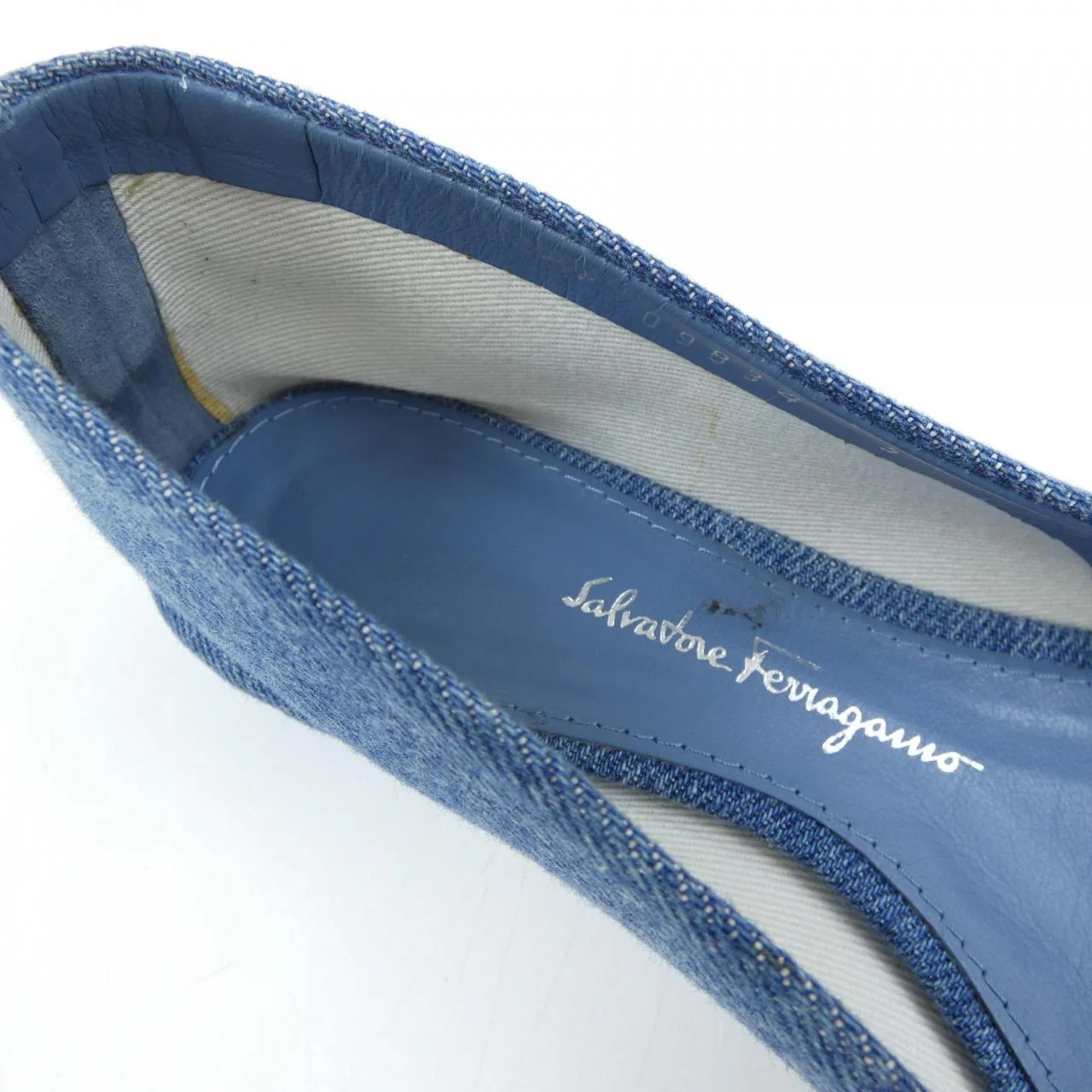 Salvatore Ferragamo Flat Shoes - Image 6
