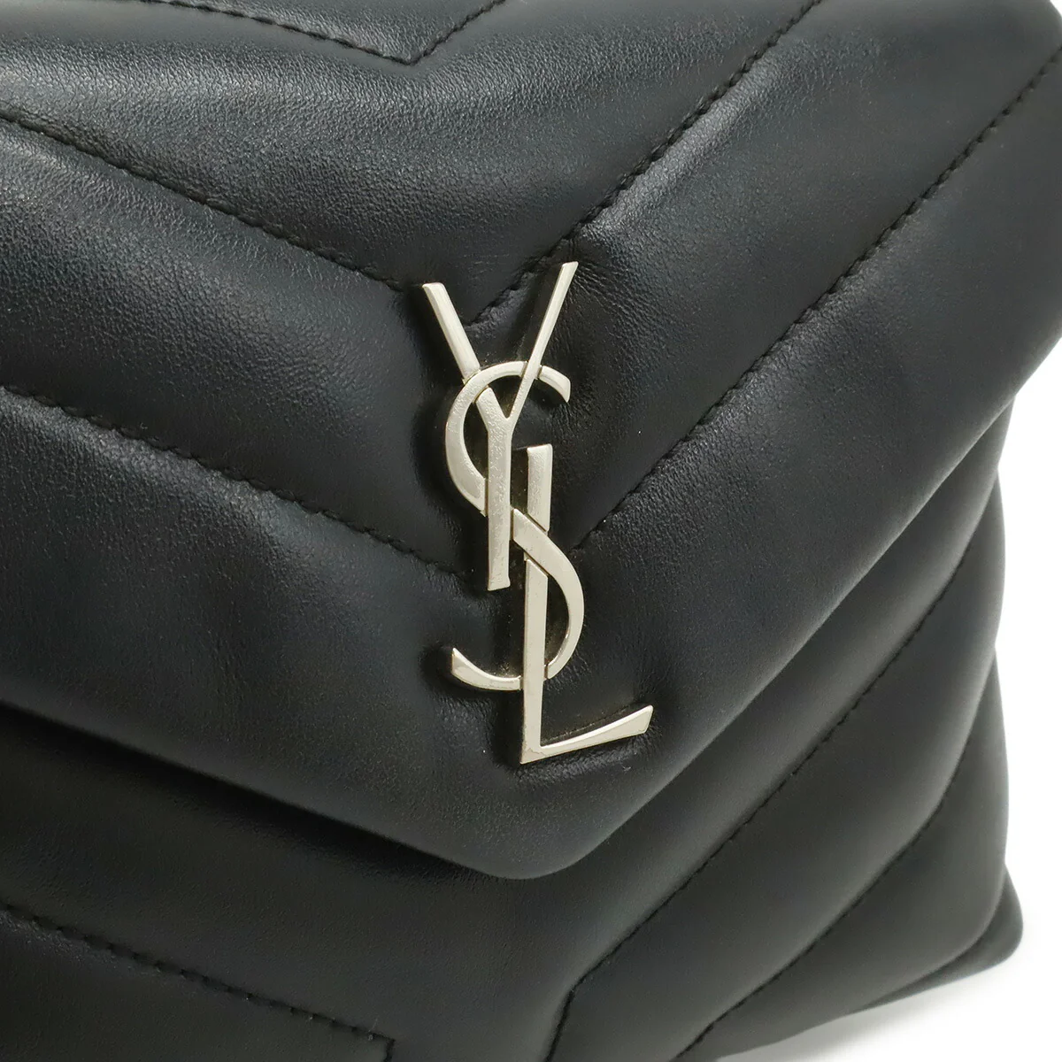 Yves Saint Laurent LouLou Toy Leather Shoulder Bag - Image 7